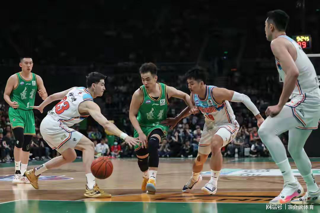 极速赛车开奖网-CBA排名大变，四川队准备打爆辽篮，广东队连胜却收坏消息